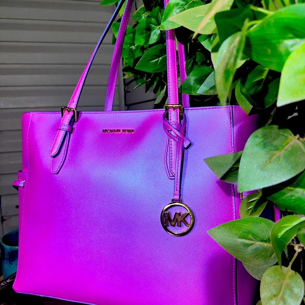 IRIDESCENT Fushia Large Michael Kors Gilly Tote Purse